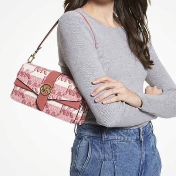 Michael Kors Greenwich Monogram Medium Shoulder Bag - Picture 7 of 8